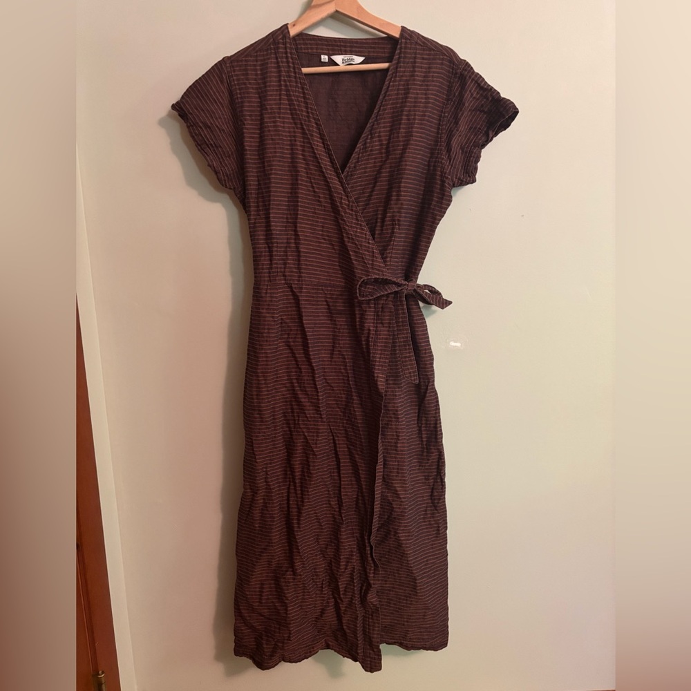 Chic Brown Striped Midi Dress